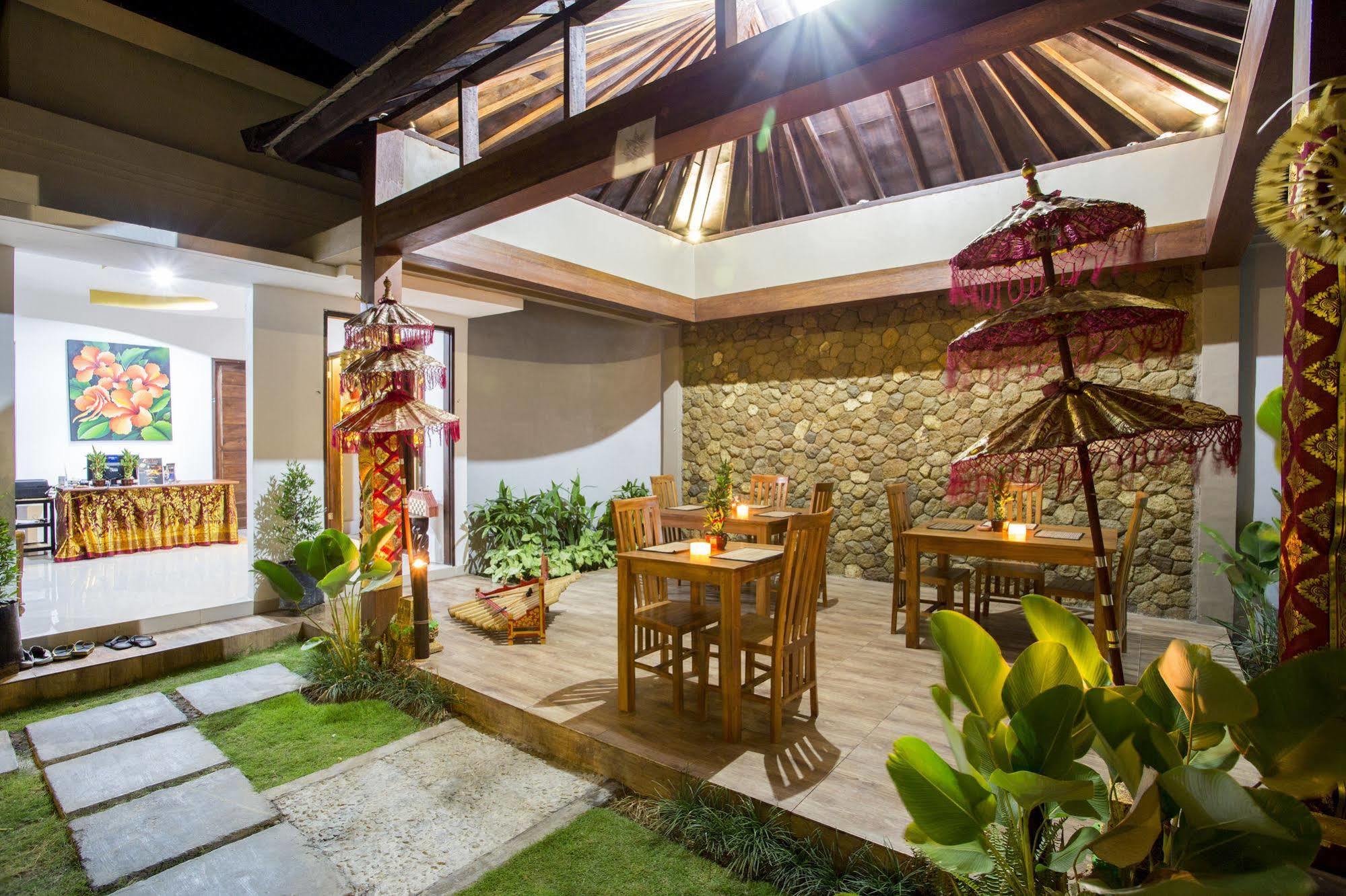 The Light Bali Villas Kerobokan Exteriör bild
